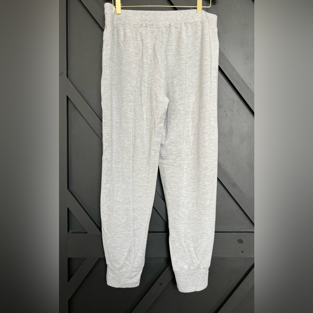 LAKE Pajamas Gray Sweatpants β Size Large